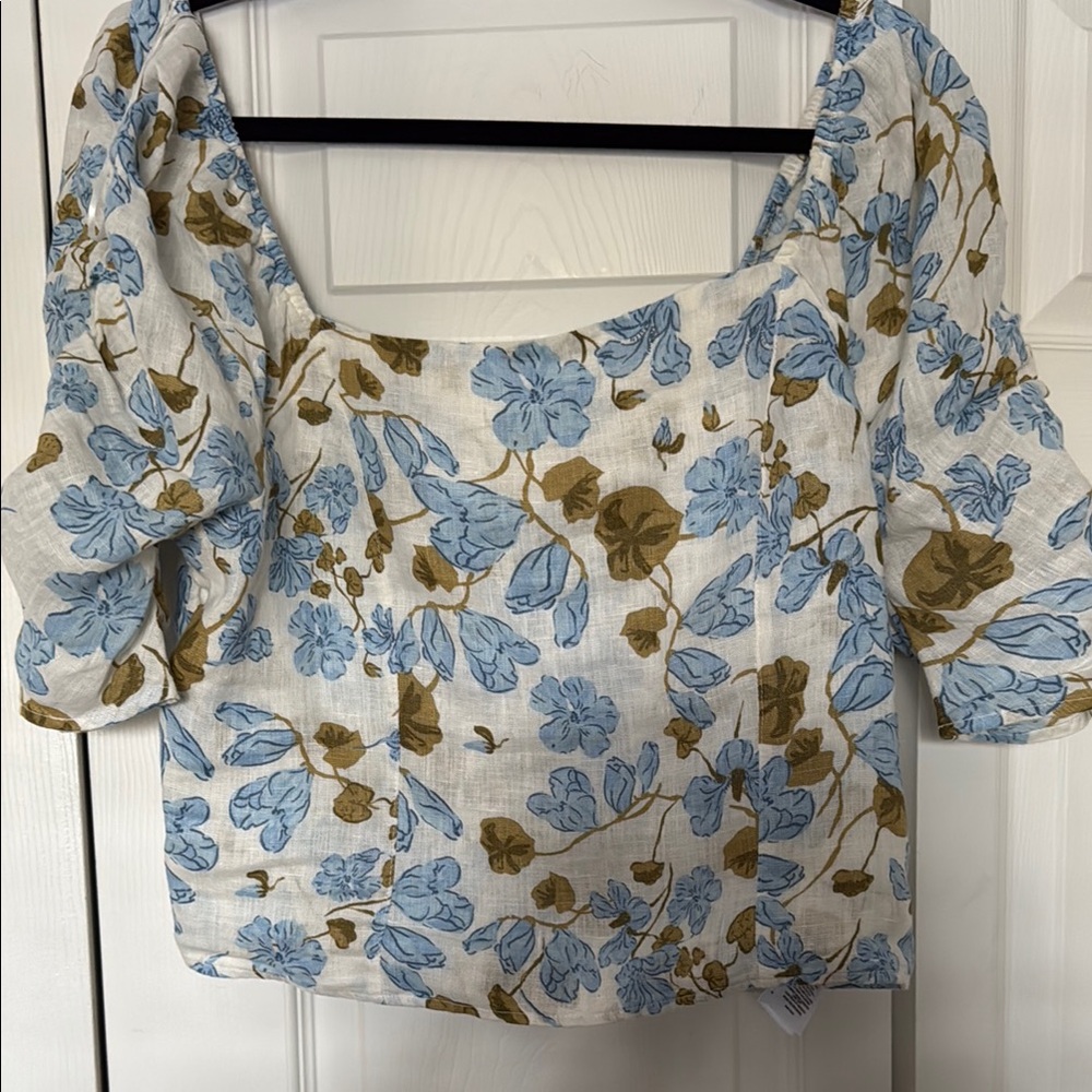 Joie Blue and White Linen Puff Sleeve Crop Blouse